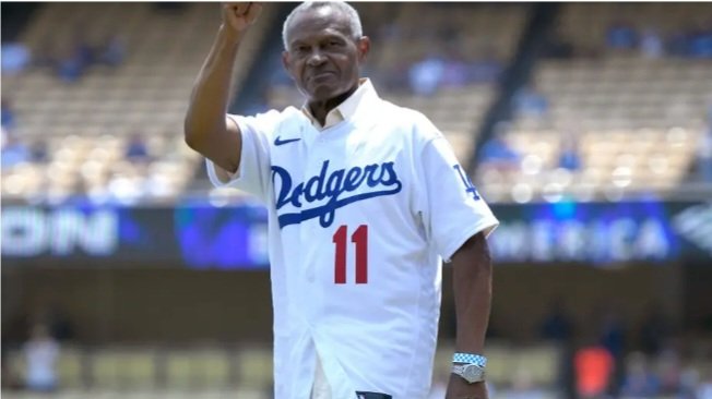 ThinkBlueLA tweet media