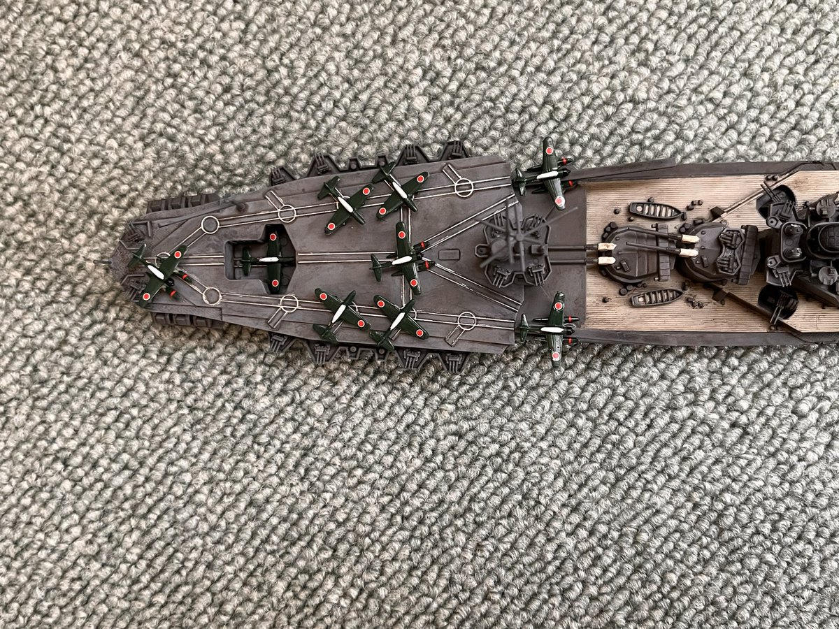 ex1085's tweet photo. #プラモデル #プラモデル好きと繋がりたい #プラモデルライフ 航空戦艦伊勢、完成しました。 https://t.co/cr9wKp7EB3