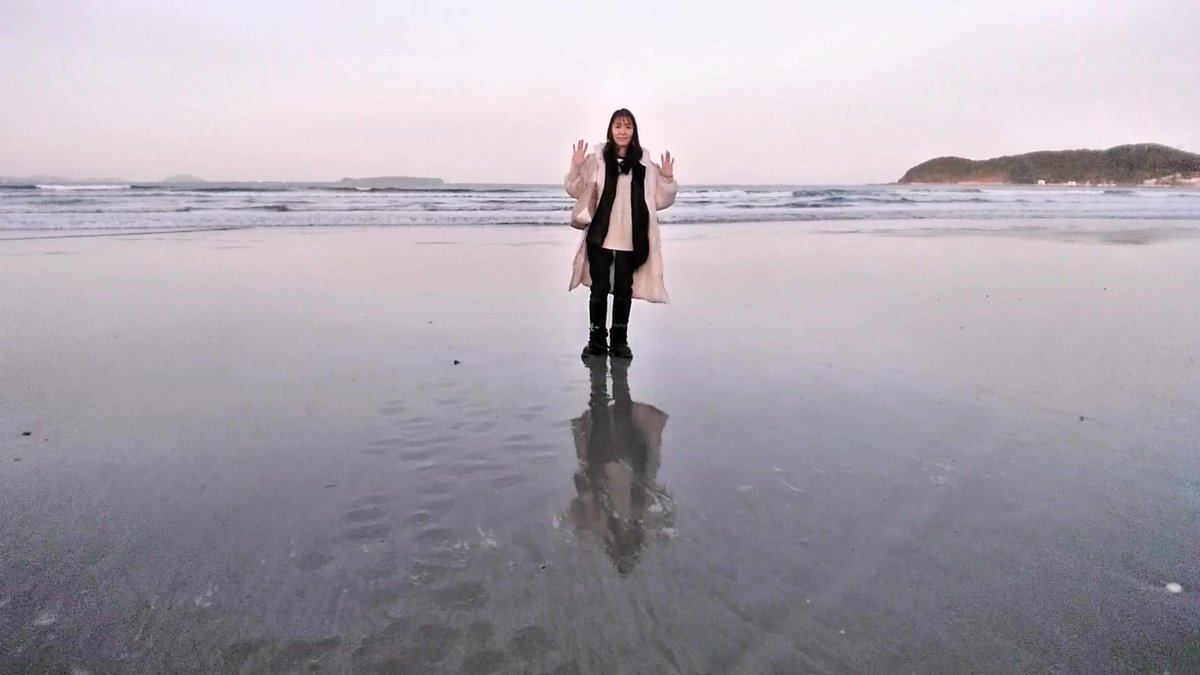 先月の祭日に #宮地浜 の #鏡の海 体験してきました🥰　夜明け前の朝焼けに幻想的な世界を体験出来て良かったです🎵😆💞
#ポートレート