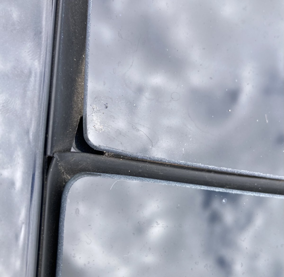 DetailersLife's tweet photo. @NYKChannel Looking at a 2026 Tesla Model Y Performance, anyone else noticed this. https://t.co/7lxyKRV8jG