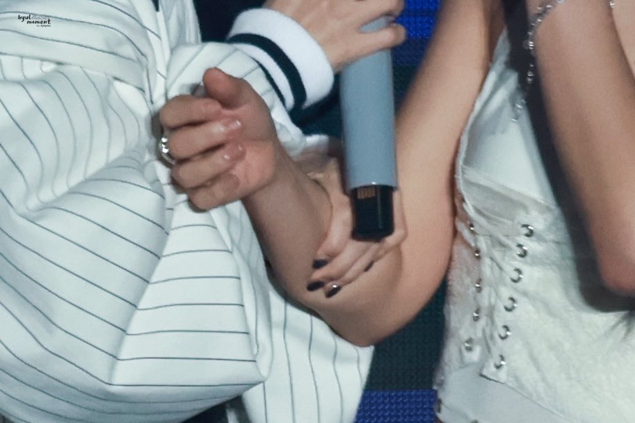260314

K-WONDER CONCERT IN TAIPEI

🤍

#마마무 #mamamoo #솔라 #Solar #金容仙 #頌樂 #문별 #玟星 #Moonbyul #文星伊 #Moonsun #Mamamooplus