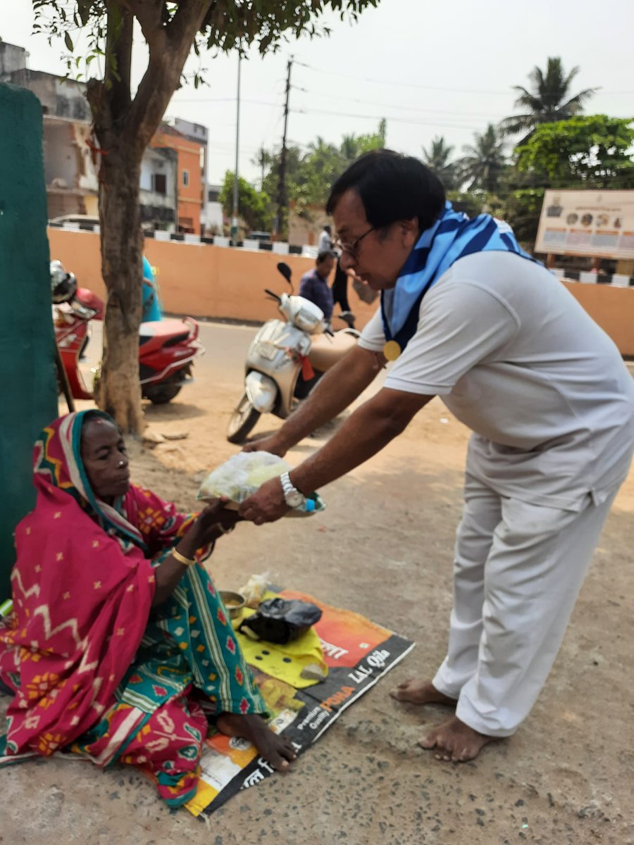 sathyasaiodisha's tweet photo. Loving Sairam..
With the Blessings of Bhagawan Sri Sathya Sai Baba, Kalinga Nagar Samithi under Ganjam-1 Sai district humbly undertook Narayan Seva on 14.03.2026 at various locations in Berhampur.
#NarayanSeva
#ServeWithLove
#Ganjam1
-Media Team https://t.co/6OzhEtfwr3