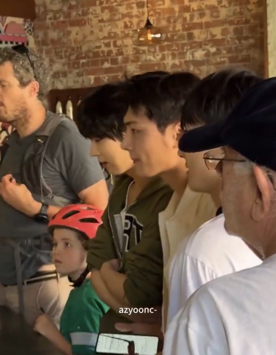 그만하시긔.. 제발 날 살려주시긔ㅇㅇ..