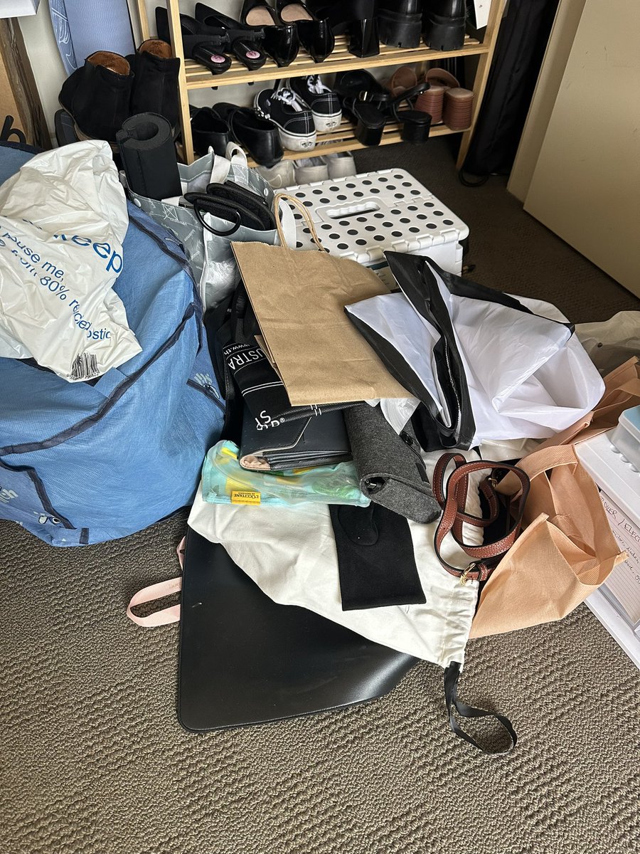 beebz ッ tweet media