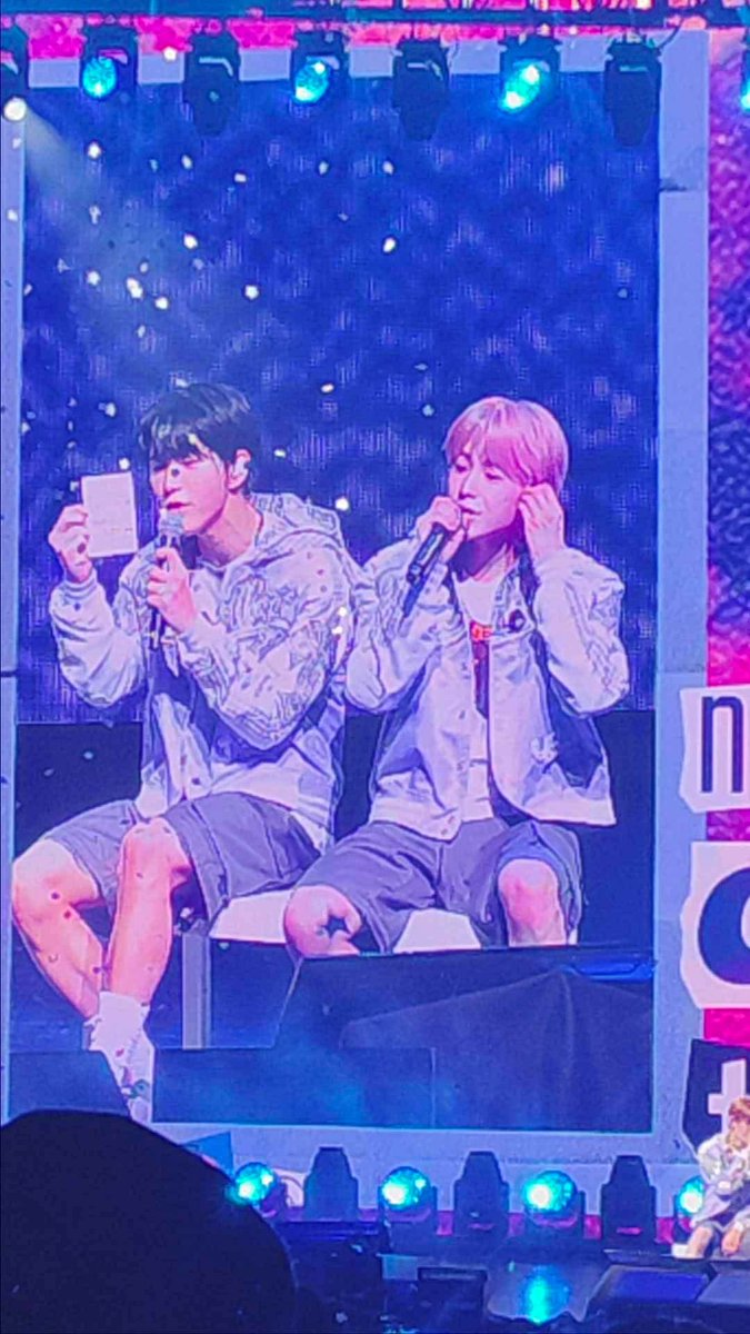 Starmometer tweet media