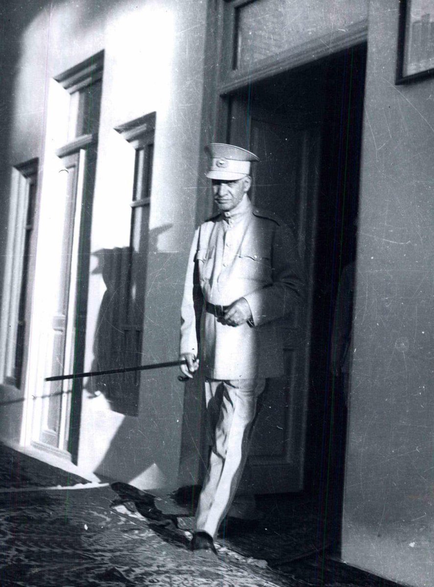 زادروز رضاشاه بزرگ و روز پدر خجسته باد.

روز بزرگ‌مردی که از دل طوفان‌های تاریخ برخاست، ایرانِ ویران را دوباره برافراشت و در قامت پادشاه، تا واپسین دم سرباز ایران ماند.

نام او یادآور اراده، اقتدار و سربلندی یک ملت است.
#جاویدشاه 🫡