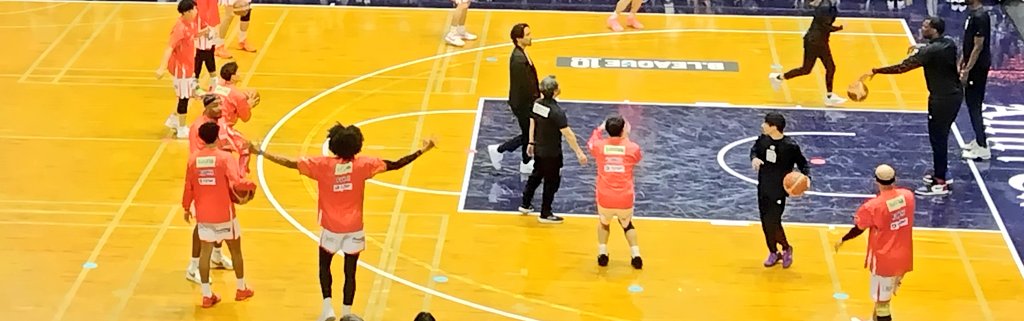maroBasketball's tweet photo. 今日はこっちに🤭 https://t.co/t4sPqp6ZhE