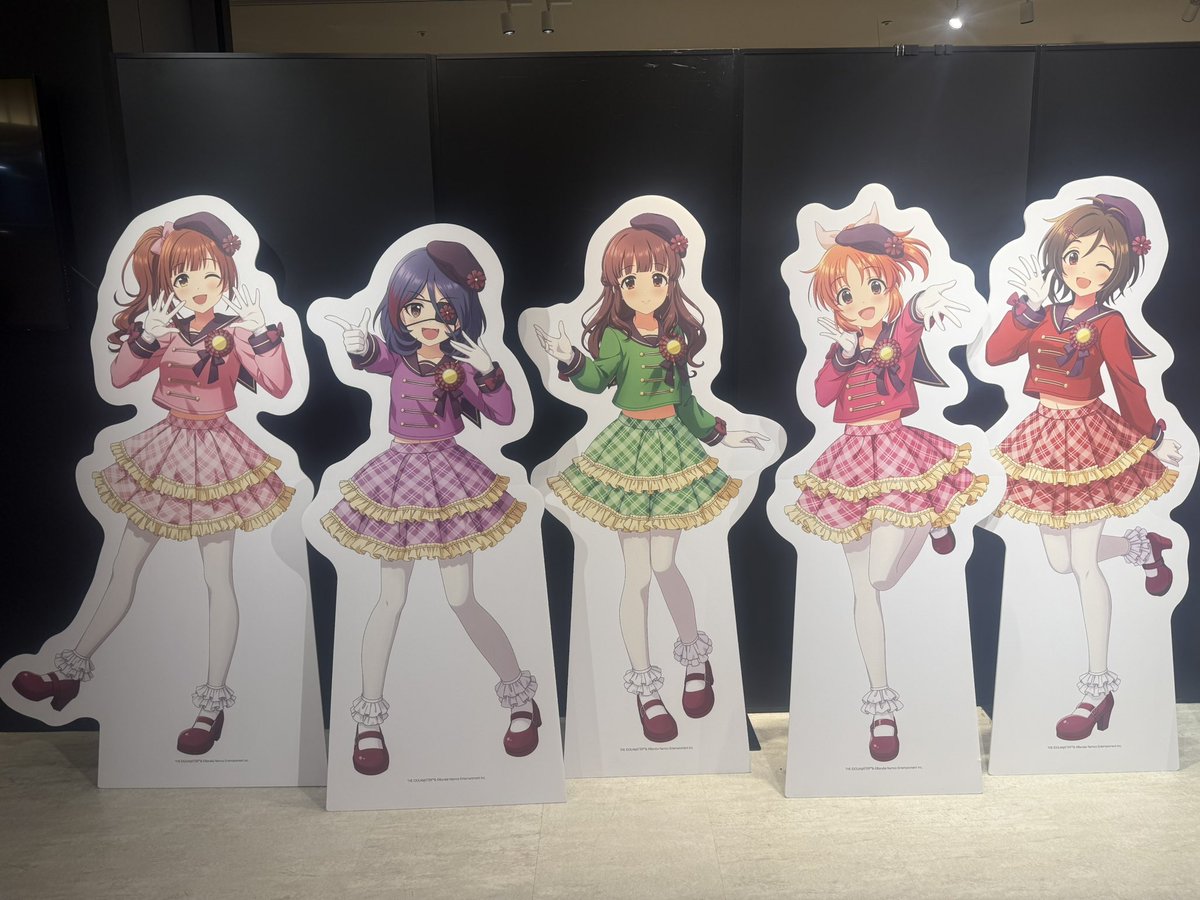 okayusann's tweet photo. 有楽町マルイに行った帰りに秋葉原のボークスに名刺置いてきた。デレ勢少なくない？みんな頑張ろうぜ！こういう場所が他にもあったら知りたいな。

#idolmaster #imas_cg #デレマス https://t.co/wYX3aT8tW0