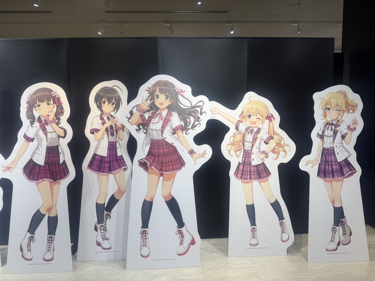 okayusann's tweet photo. 有楽町マルイに行った帰りに秋葉原のボークスに名刺置いてきた。デレ勢少なくない？みんな頑張ろうぜ！こういう場所が他にもあったら知りたいな。

#idolmaster #imas_cg #デレマス https://t.co/wYX3aT8tW0