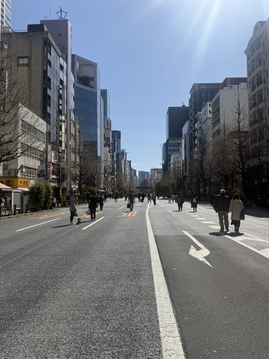 okayusann's tweet photo. 有楽町マルイに行った帰りに秋葉原のボークスに名刺置いてきた。デレ勢少なくない？みんな頑張ろうぜ！こういう場所が他にもあったら知りたいな。

#idolmaster #imas_cg #デレマス https://t.co/wYX3aT8tW0
