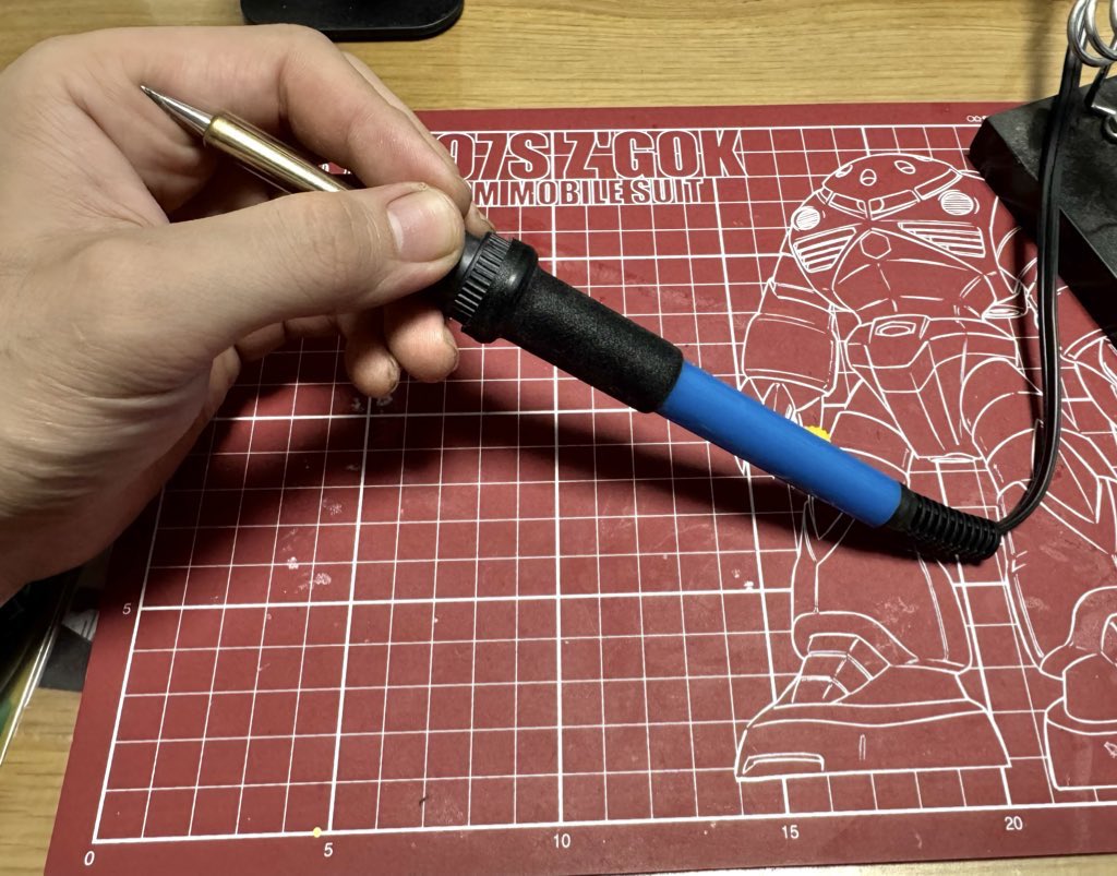 クノティス tweet media