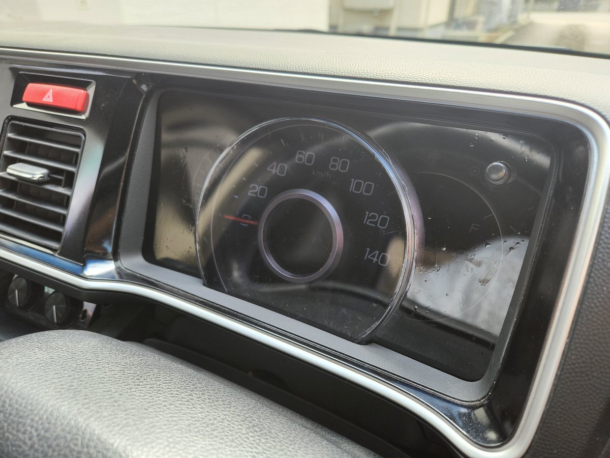 こばやん tweet media