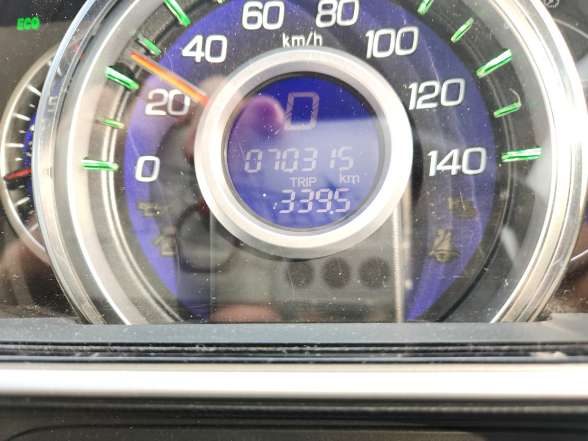 こばやん tweet media