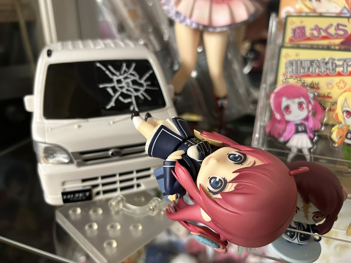 どやんす tweet media