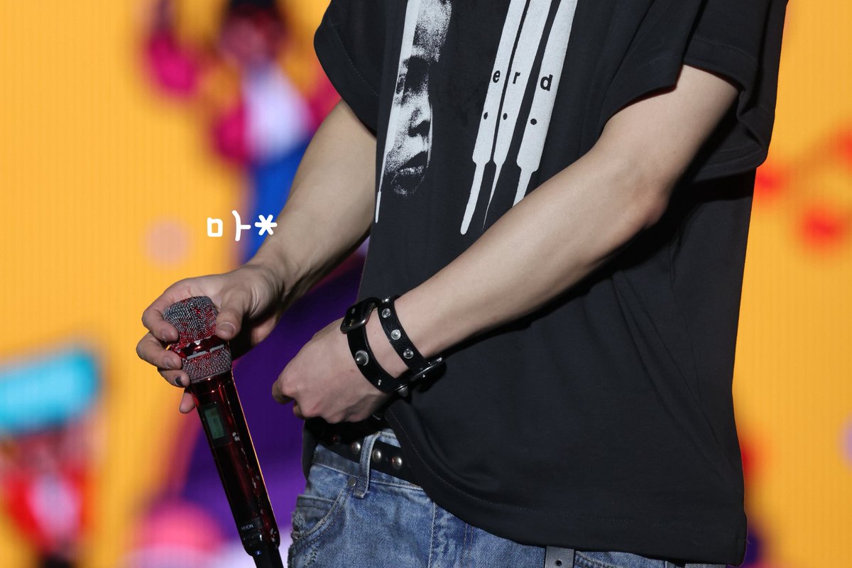 마* tweet media
