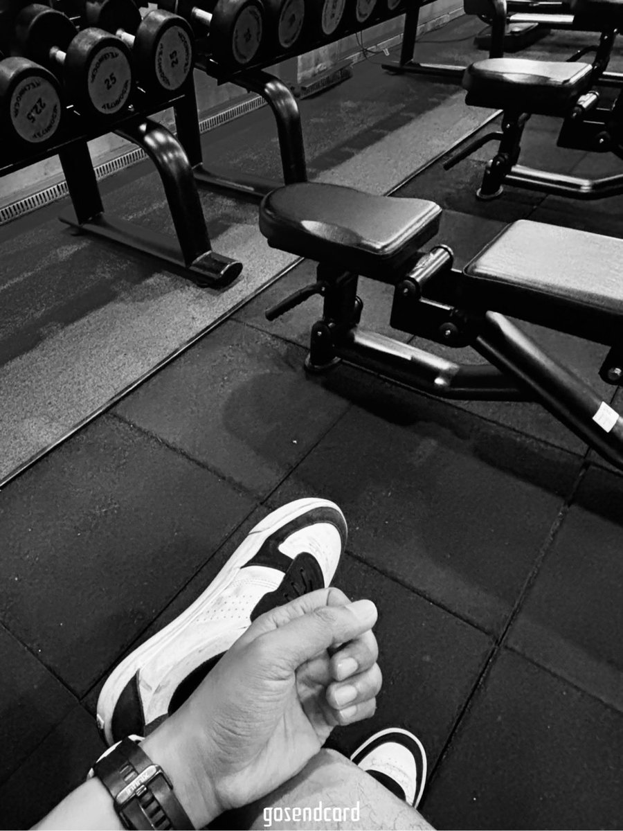 gosendcard's tweet photo. Bangun, pake baju, ke gym
#gaysemarang https://t.co/Zae1RP5Fzx