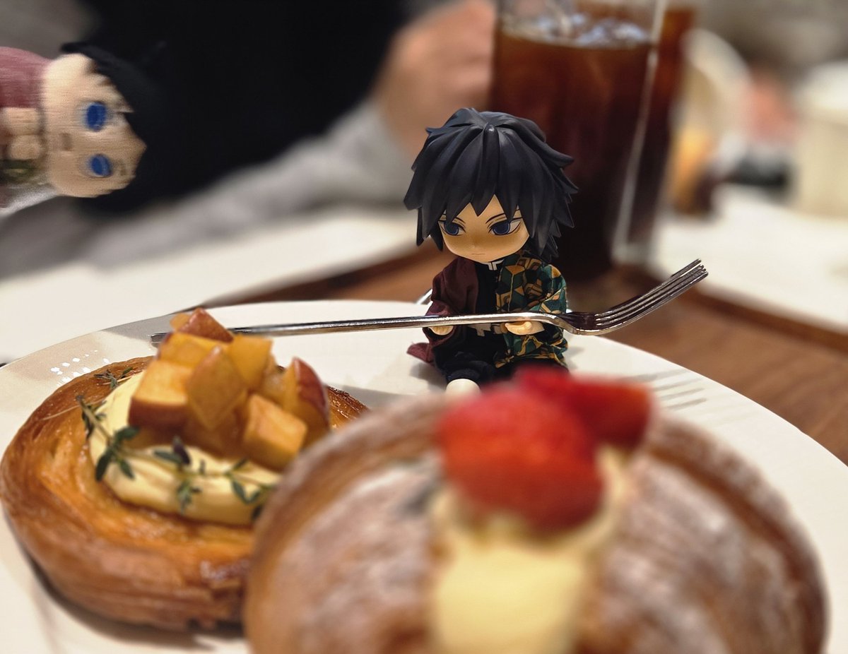 트친들과 카페 를 왔어요