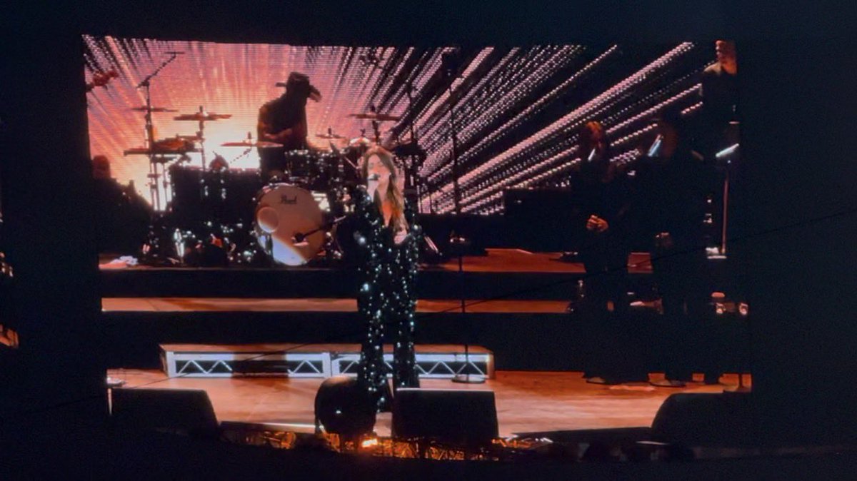 verronica tweet media