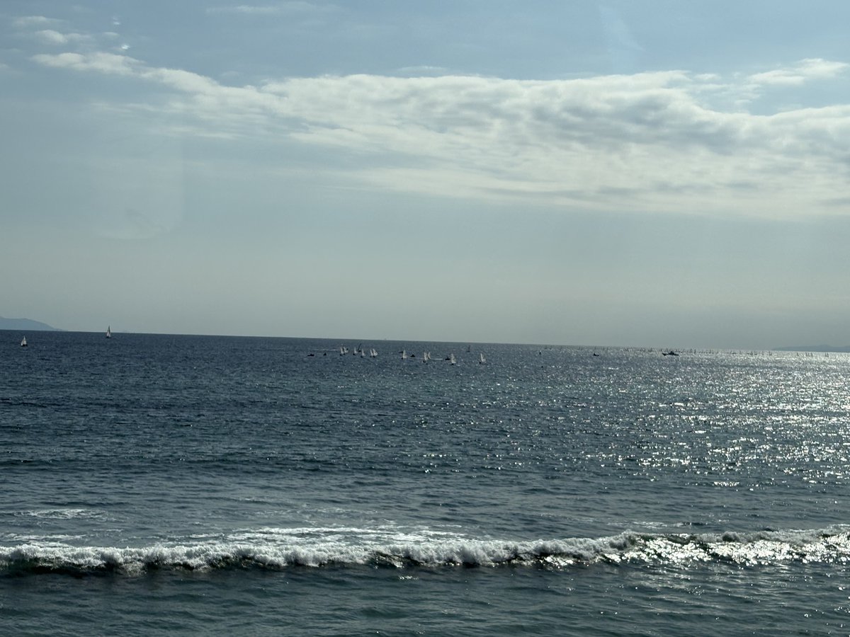 mayumamako's tweet photo. 今日の江の島 https://t.co/DpvmvyGCaw