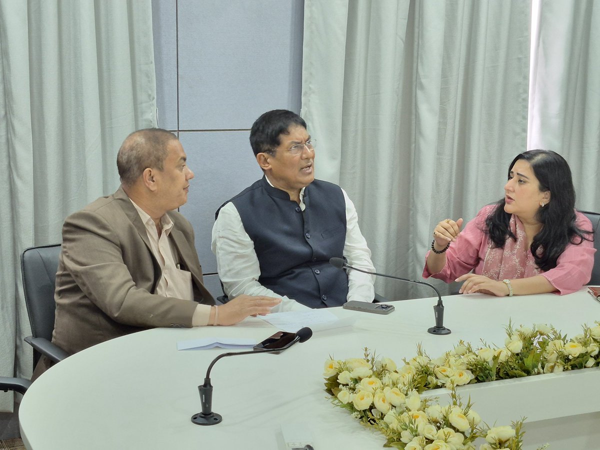 PradanBaruah's tweet photo. Had a constructive discussion with fellow MPs @BansuriSwaraj and @KamakhyaTasa at the @BJP4Assam State Office.

Deliberated on strengthening the organization and charting a strategic roadmap for the upcoming Assam Legislative Assembly election.

@himantabiswa @DilipSaikia4Bjp https://t.co/Qp8MM9PnSY