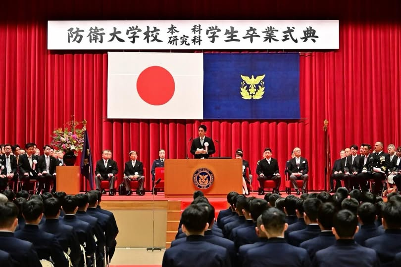 EmRashc's tweet photo. 令和７年度防衛大学校卒業式における防衛大臣訓示 https://t.co/xJ99mdEs3v