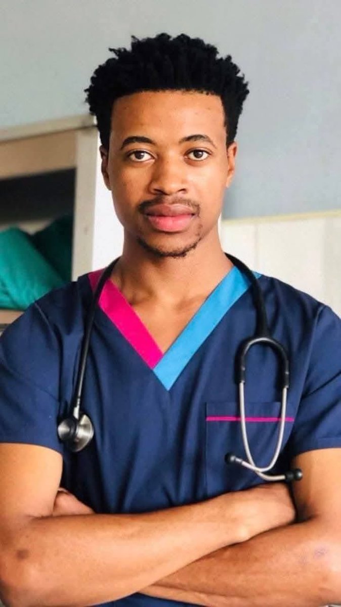 KatlegoMaseng1's tweet photo. From Petrol Attendant to Medical Doctor. 

Meet Dr Ntando Makhubela from Nelspruit.

After matriculating in 2014 with distinctions in Maths, Biology & Physics, he couldn’t afford university. To support his family, he worked as a petrol attendant while holding onto his dream of becoming a doctor.

A community leader noticed his potential and encouraged him to apply for a scholarship. In 2016, he received funding from the Mpumalanga Health Department and was sent to Cuba to study medicine.

After years of dedication (including learning Spanish his first year), he graduated as a Doctor of Medicine In July 2023. 🎓

Black child, your dreams are valid. ✊🏾