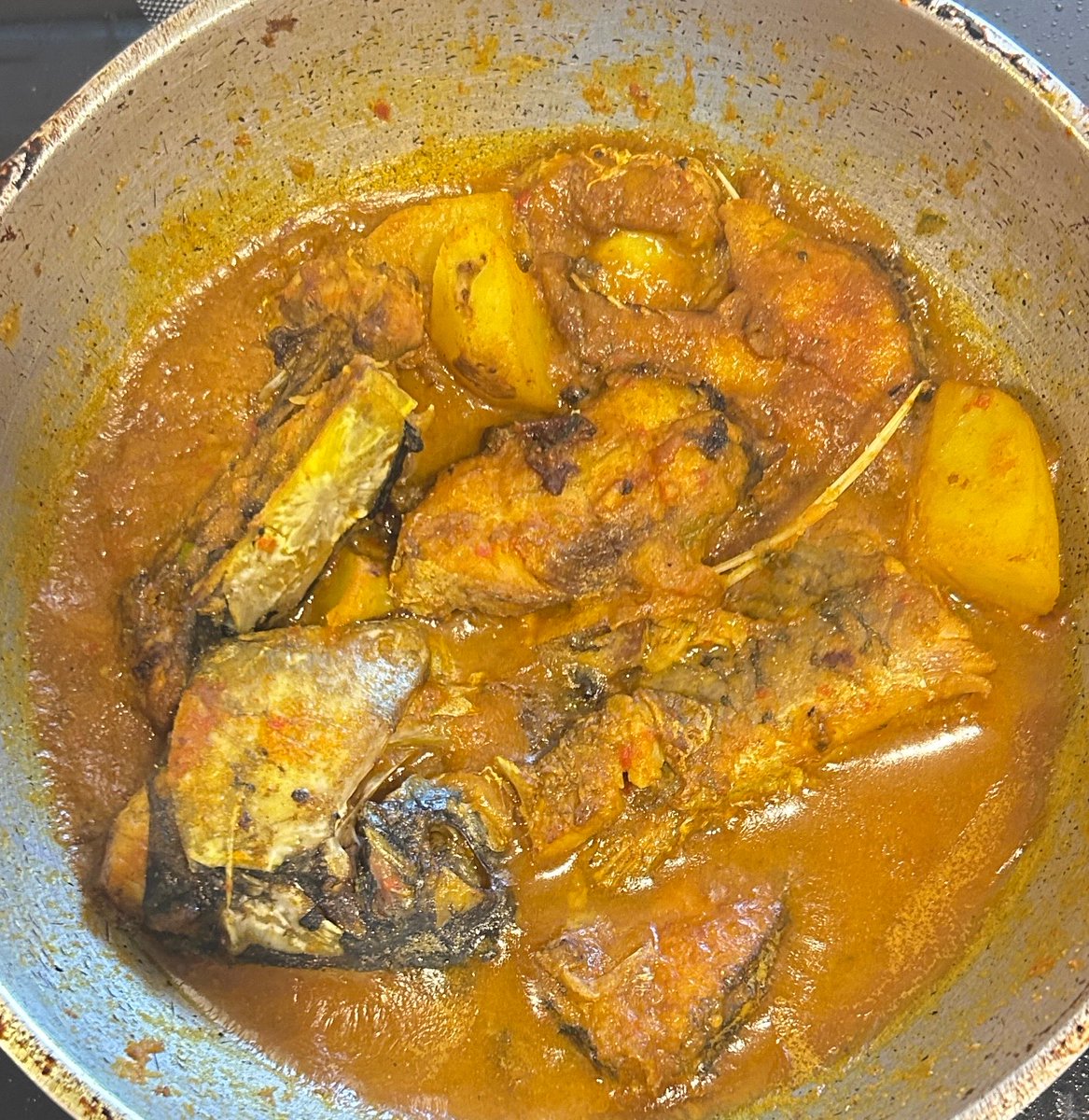 recalled2life4U's tweet photo. @LuLuGroup_India One hour of cooking and we have a completely rotten fish bought from Lulu Trivandrum. Rotten smell and bitter taste. Fortunately it was found before consumption!

We don’t want refund, please investigate! Lulu Hypermarket Trivandrum! https://t.co/aqNG0fWQ31