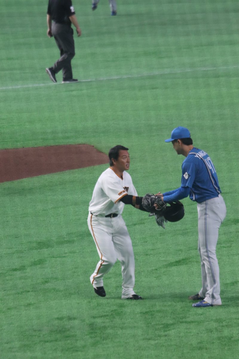 giants74105's tweet photo. 本当にかっこよかった❣️
引退試合をやってくれてありがとう。日ハムありがとう。
楽しそうにしててこっちまで笑顔になりました💟 https://t.co/4mk3C7N8WP