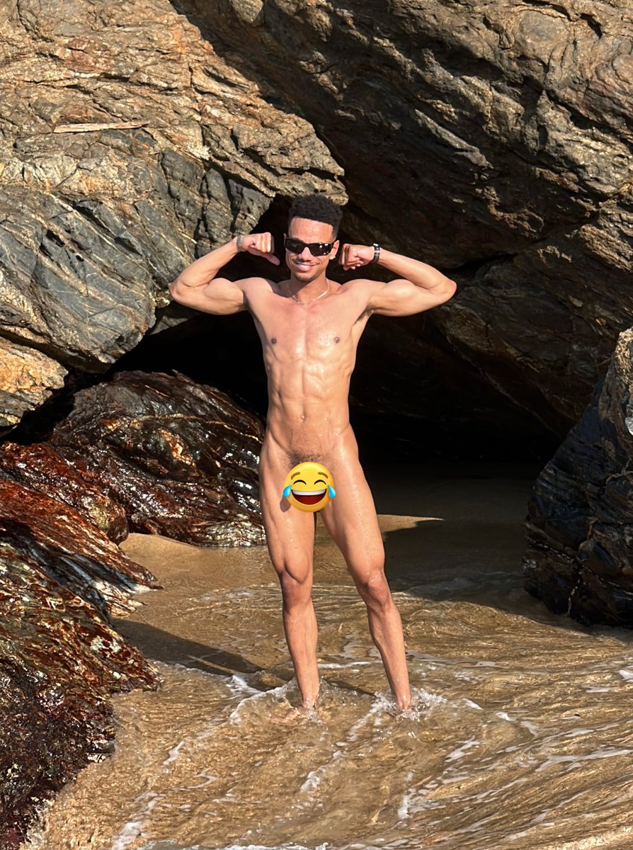 big oomfie general tweet media