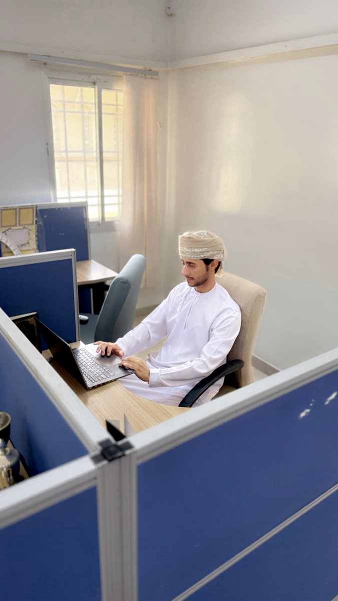 بدء إدخال العبارات الوصفية للفصل الدراسي الثاني بـ مدرسة كعب بن عمرو .
#تعليمية_شمال_الشرقية 
#تعلم_مستدام