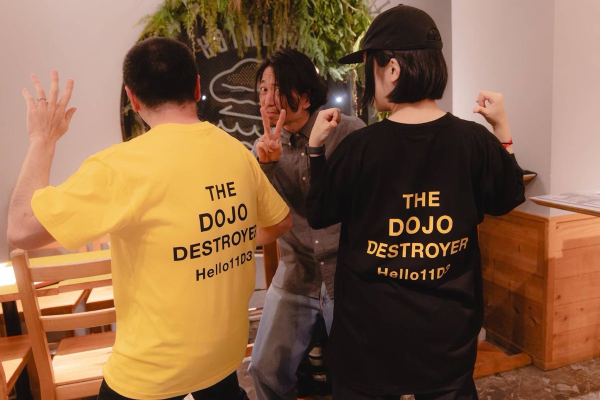 Hello11D3 tweet media