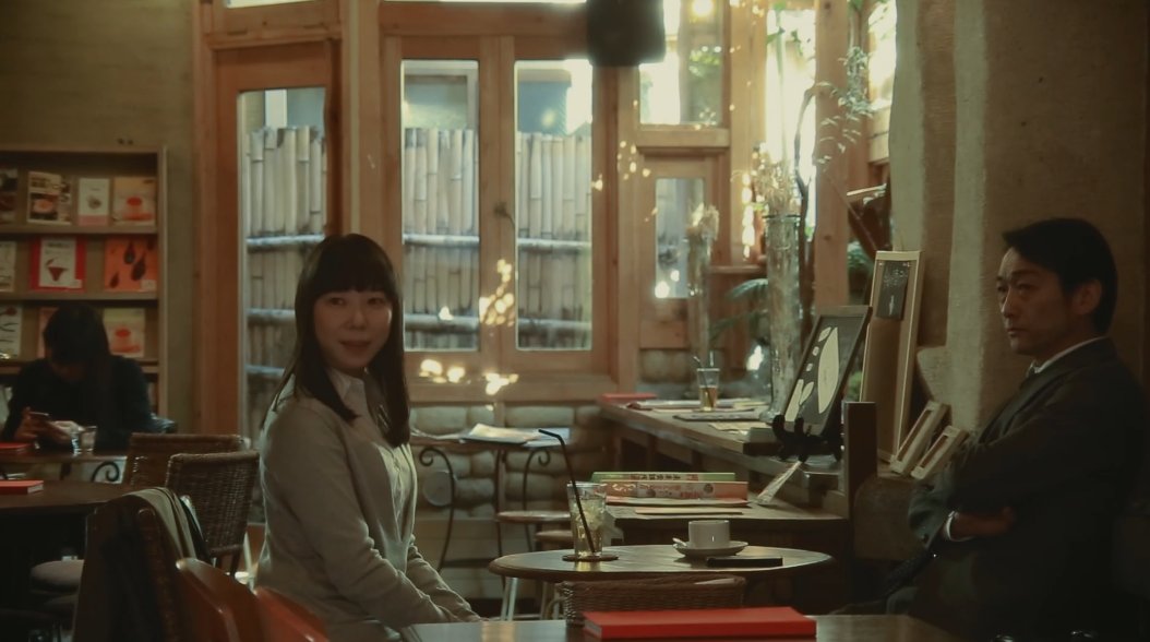 イライラさせるのが目的の映画だと思いますので案の定イライラしました。
自分のことしか考えない安藤輪子も優柔不断で中途半端に手を出しまくる吹越満も愛着が湧かずその距離感が絶妙です。能面のように冷たい表情の奥にマグマを煮え滾らせる阿修羅のような石橋けいが良いです。#友だちのパパが好き