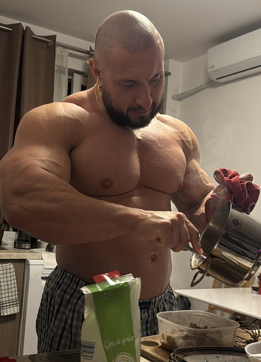 MagnusSavageX's tweet photo. Breakfast is ready…
#OFcreator #OnlyFansModel
#LinkInBio but the real show is on my OnlyFans.🍆😈#MuscleTop #muscleworship https://t.co/58mngMsgtc