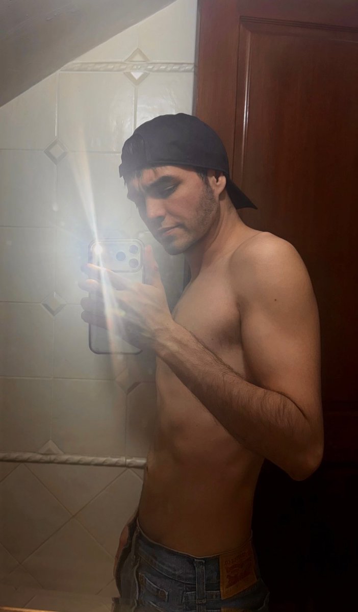 Alex_Zamora_'s tweet photo. Hola https://t.co/W8et5SLax4