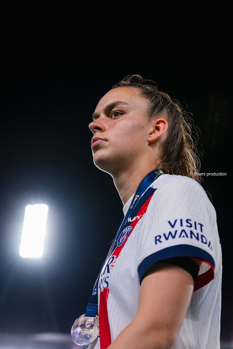 MiamiProd13's tweet photo. Défaite de PSG féminines en finale de la coupe LFFP 

📸 Me https://t.co/apxbJnK41t