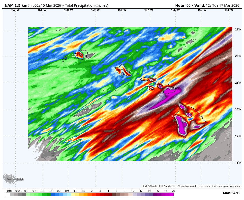 ElijahBman's tweet image. Extreme Rainfall continues over #Hawaii 
From a powerful Kona Low. Up to 50 inches of additional rainfall (1270mm) are possible. It is showing a possible strong FB over the area. Currently shown to be over the SE slopes of Mauii.
#rain #konalow #weather