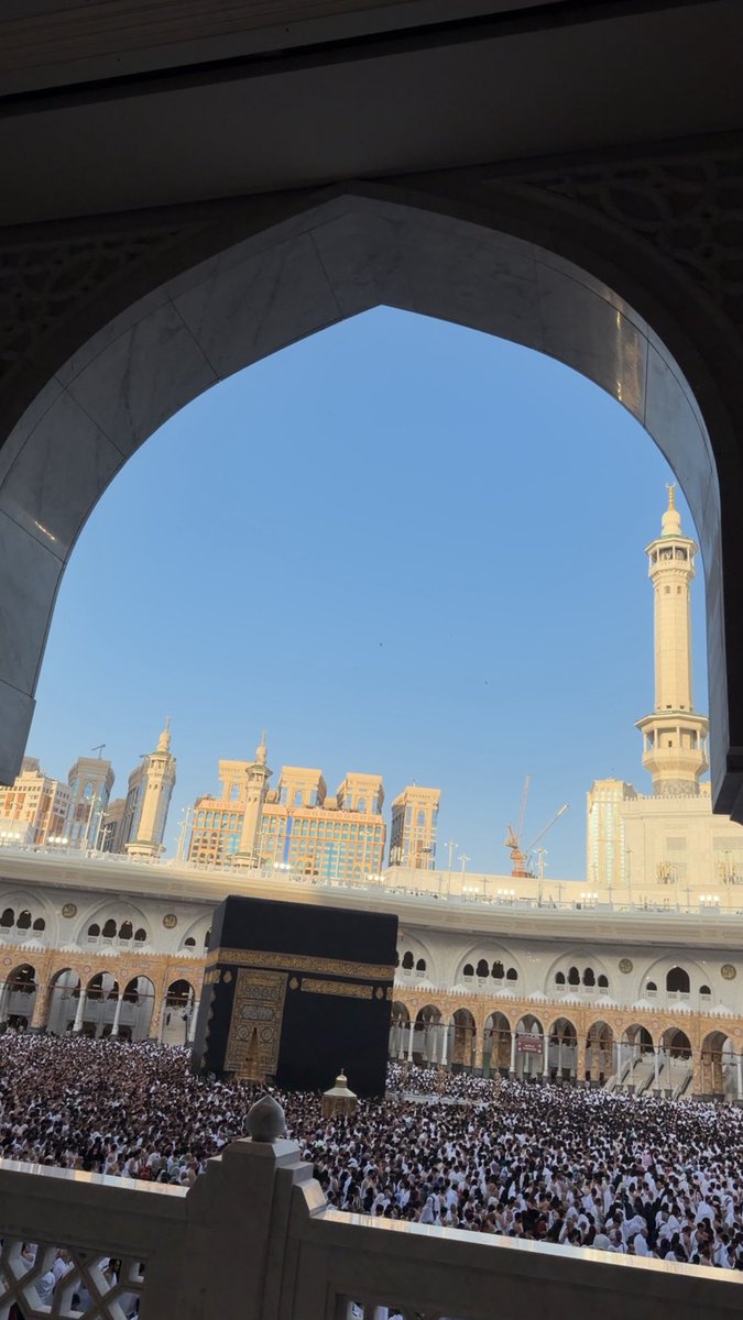 fajrabdullah90's tweet photo. ( رَبِّ أَوزِعني أَن أَشكُرَ نِعِمَتَكَ الَّتي أَنْعَمتَ عَلَيَّ )

اللهُم لك الحمد كما ينبغي لجلال وجهك وعظيم سُلطانك الحمدلله على تمام العمره اللهُّم اجعلها عمرة مقبولة وسعيًا مشكورًا وذنبًا مغفورًا ودعاءً مُستجابًا🤍 https://t.co/Eg8ayh4JOF