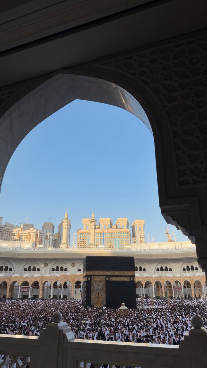 fajrabdullah90's tweet photo. ( رَبِّ أَوزِعني أَن أَشكُرَ نِعِمَتَكَ الَّتي أَنْعَمتَ عَلَيَّ )

اللهُم لك الحمد كما ينبغي لجلال وجهك وعظيم سُلطانك الحمدلله على تمام العمره اللهُّم اجعلها عمرة مقبولة وسعيًا مشكورًا وذنبًا مغفورًا ودعاءً مُستجابًا🤍 https://t.co/Eg8ayh4JOF