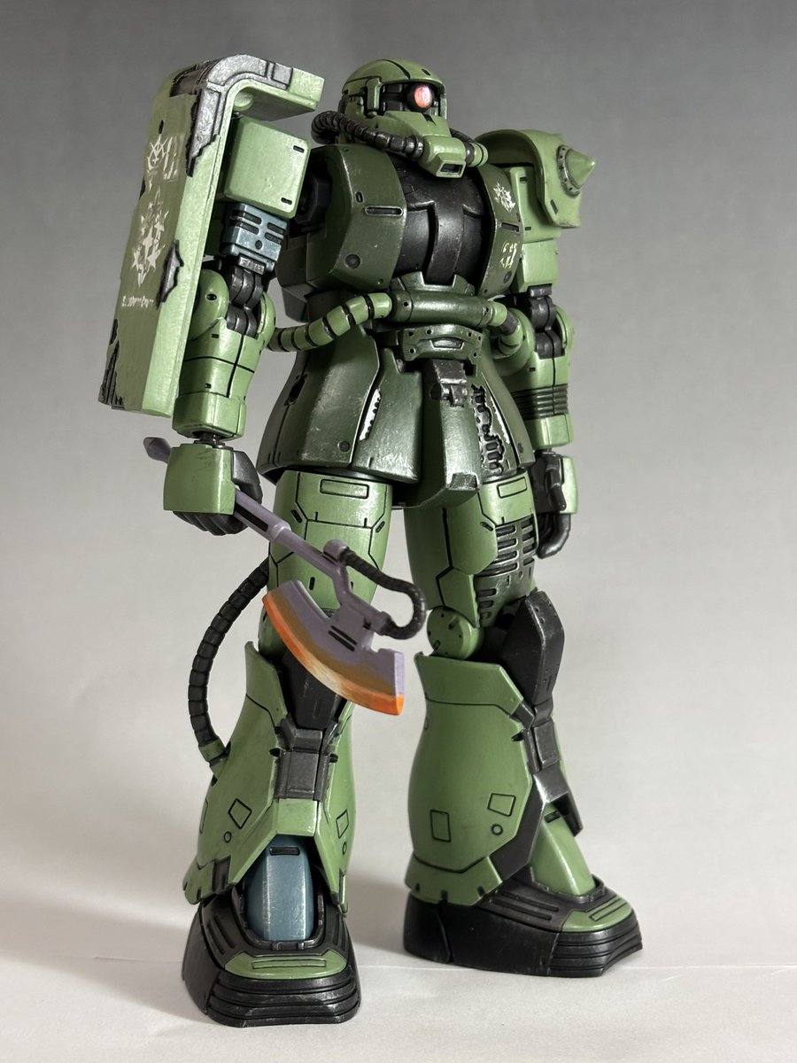 sideryu's tweet photo. 「モビルスーツの格闘技というのを見せてやる。」

HG ククルスドアンのザクが完成しました。
ラッカーで筆塗りしてます。

頑張って現地で運用してます！みたいなツギハギのパーツ構成が良いですね。

なかなかカッコよくできたので嬉しい。

 #ガンプラ https://t.co/yxYS6QjhRU