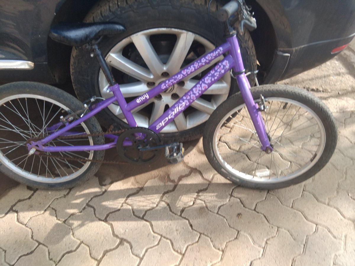 Derrickdgm's tweet photo. Envy Apollo Girls Bicycle for sale. In very good condition.  V brakes. Asking kes.15k https://t.co/sNzGCsw4TF