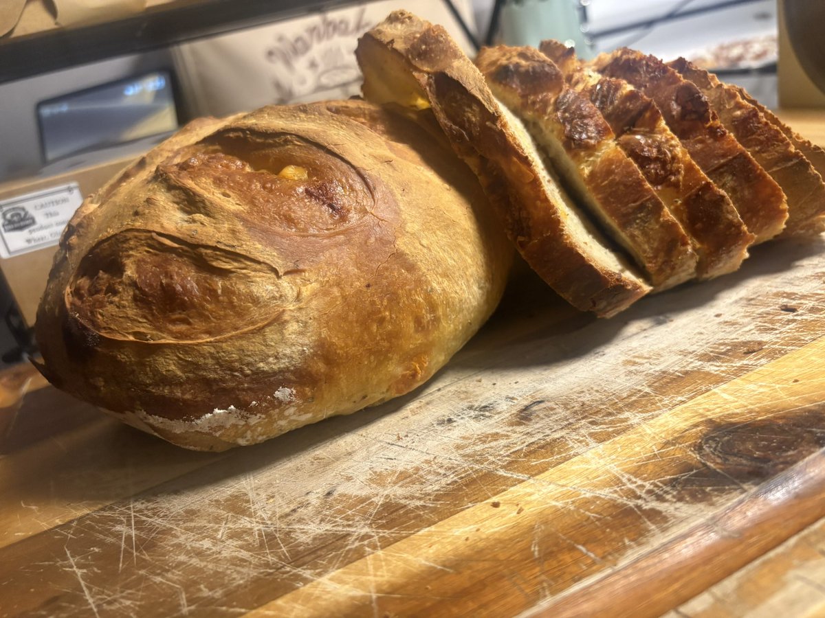 xDevinDuncan's tweet photo. I love sourdough https://t.co/hvrEXFMKLq
