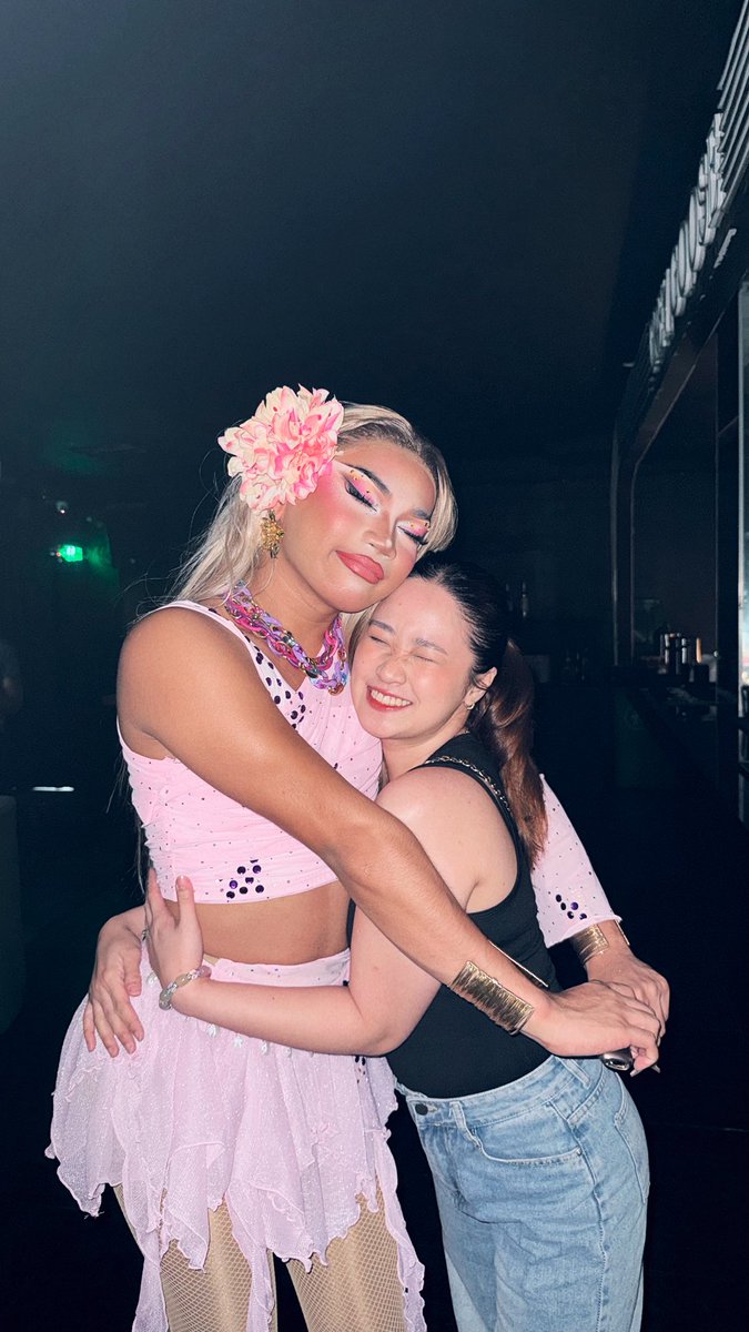 nicole 🍓 tweet media