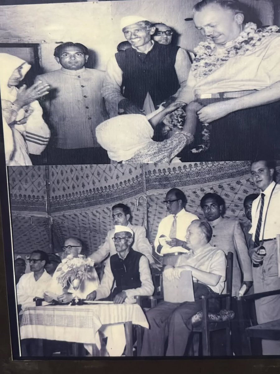 GurjarConnect's tweet photo. एक साधारण किसान का बेटा… जिसने अपने गाँव को दुनिया के नक्शे पर ला दिया।
जनपद मेरठ के छोटे से गाँव भूडबराल में सन् 1917 में एक साधारण गुर्जर किसान परिवार में जन्मे स्व. श्री रामचन्द्र वर्मा जी ने यह साबित कर दिया कि सच्चा नेतृत्व पद से नहीं, सेवा से पैदा होता है।
तीन भाइयों में सबसे छोटे और विषम परिस्थितियों के बावजूद उन्होंने शिक्षा प्राप्त की और प्राथमिक विद्यालय में शिक्षक के रूप में अपना जीवन शुरू किया। बाद में वे नवभारत इंटर कॉलेज, परतापुर (मेरठ) में कला विषय के अध्यापक बने।
लेकिन उनका सपना केवल पढ़ाने का नहीं था —
उनका सपना था अपने समाज और गाँव को आगे बढ़ाना।
उन्होंने अपनी बिरादरी और समाज के बच्चों को शिक्षा की ओर प्रेरित किया। धीरे-धीरे उनकी ईमानदारी, मेहनत और सेवा भावना ने पूरे गाँव का दिल जीत लिया।
गाँव वालों ने उन्हें सर्वसम्मति से ग्राम प्रधान बना दिया।
इसके बाद जो हुआ, वह उस समय के ग्रामीण भारत में किसी चमत्कार से कम नहीं था।
उनके नेतृत्व में भूडबराल गाँव में स्थापित हुए —
• भारतीय स्टेट बैंक
• डाकघर
• प्राथमिक स्वास्थ्य केंद्र
• कन्या पाठशाला
• प्राइमरी स्कूल
• जूनियर हाईस्कूल
इतना ही नहीं, उन्होंने गाँव के मुख्य मार्ग पर स्ट्रीट लाइट लगवाई और रास्ते के दोनों ओर सार्वजनिक शौचालय बनवाए — जो उस समय के ग्रामीण भारत में लगभग असंभव माने जाते थे।
धीरे-धीरे भूडबराल एक आदर्श गाँव बन गया।
फिर एक दिन इतिहास बना…
भारत भ्रमण पर आए फिनलैंड के प्रधानमंत्री कार्ल-आगस्ट फागेरहोम ने इच्छा जताई कि वे भारत का कोई आदर्श गाँव देखना चाहते हैं।
तत्कालीन प्रधानमंत्री ने बैठक बुलाई।
सांसद श्री रामचन्द्र विकल ने सुझाव दिया —
“भूडबराल गाँव दिखाइए।”
अगले ही दिन विदेशी प्रतिनिधिमंडल गाँव पहुँचा।
गाँव की स्वच्छता, व्यवस्था, शिक्षा और विकास देखकर वे इतने प्रभावित हुए कि दिल्ली लौटकर उन्होंने भारत के प्रधानमंत्री और राष्ट्रपति से इसकी विशेष प्रशंसा की।
इसके बाद भारत के राष्ट्रपति द्वारा श्री रामचन्द्र वर्मा जी को विशेष प्रशस्ति-पत्र देकर सम्मानित किया गया।
फिनलैंड लौटकर प्रधानमंत्री फागेरहोम ने अपने देश में इस गाँव की कहानी सुनाई —
कि भारत के गाँव केवल पिछड़े नहीं, बल्कि दुनिया के लिए प्रेरणा बन सकते हैं।
एक साधारण किसान परिवार का बेटा
एक शिक्षक
और फिर एक ग्राम प्रधान…
जिसने अपने गाँव को विश्व स्तर की पहचान दिला दी।
ऐसे महान ग्रामनायक स्व. श्री रामचन्द्र वर्मा जी को विनम्र श्रद्धांजलि। 🙏
@isomendratomar #गुर्जर_गौरव 💐
#रामचंद्र_वर्मा_गुर्जर #आदर्श_गांव_भूडबराल