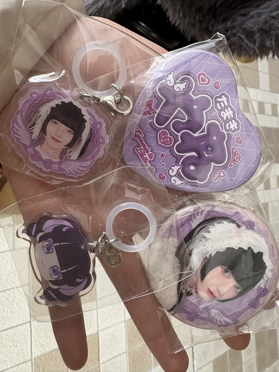 puu_kun0's tweet photo. きゅるりんってしてみて 新潟

譲)写真のもの
求)あむ https://t.co/FNKM9lTmfC