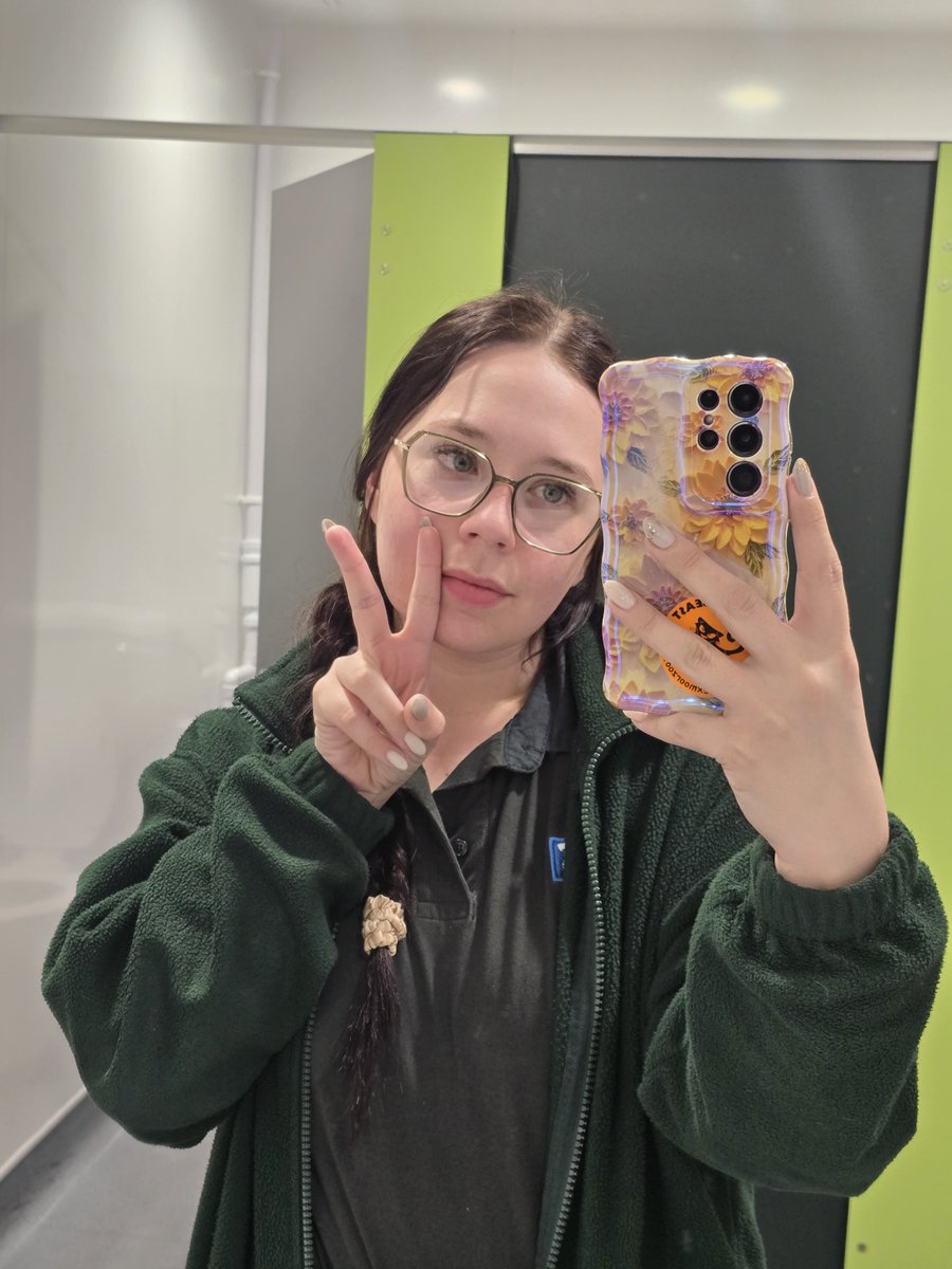 Charlie ✨️ tweet media