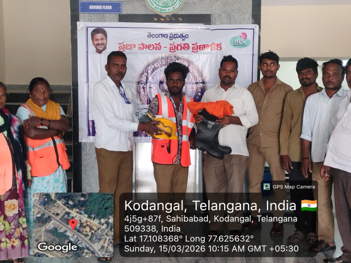 mckodangal's tweet photo. @SwachhBharatGov
@SwachhBharat
@MoHUA_India
@tksreedevi
@cdmatelangana
@TelanganaCMO
@RoopaMishra77 PPPP 99 days Action plan program* Today Programe Distribution of PPE Kits to sanitation workers  in Kodangal Municipality , participated by,  Municipal staff. https://t.co/X6bLwyzlDI