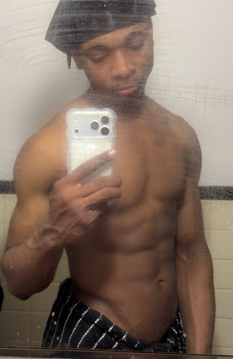 Playboy__Lil's tweet photo. Shower was Hot 😮‍💨🚿 https://t.co/x4o7BwNjnU