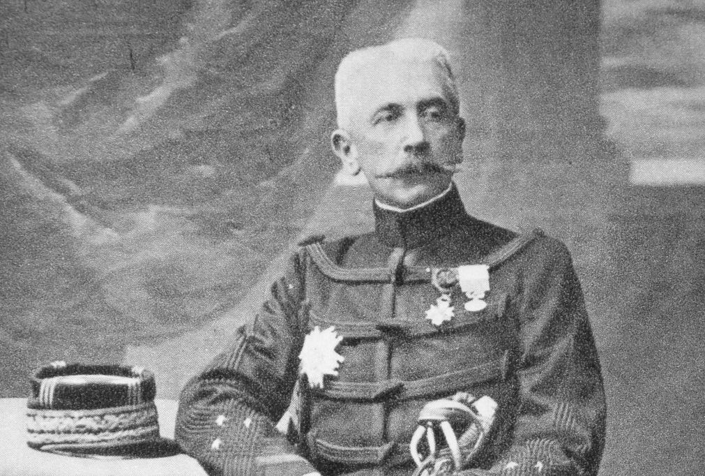 TheatrumBelli's tweet photo. 15 mars 1891 :
première publication du « Rôle social de l’#officier » d’Hubert #LYAUTEY
---
https://t.co/VdGilj08vF https://t.co/tzT65UE4XT