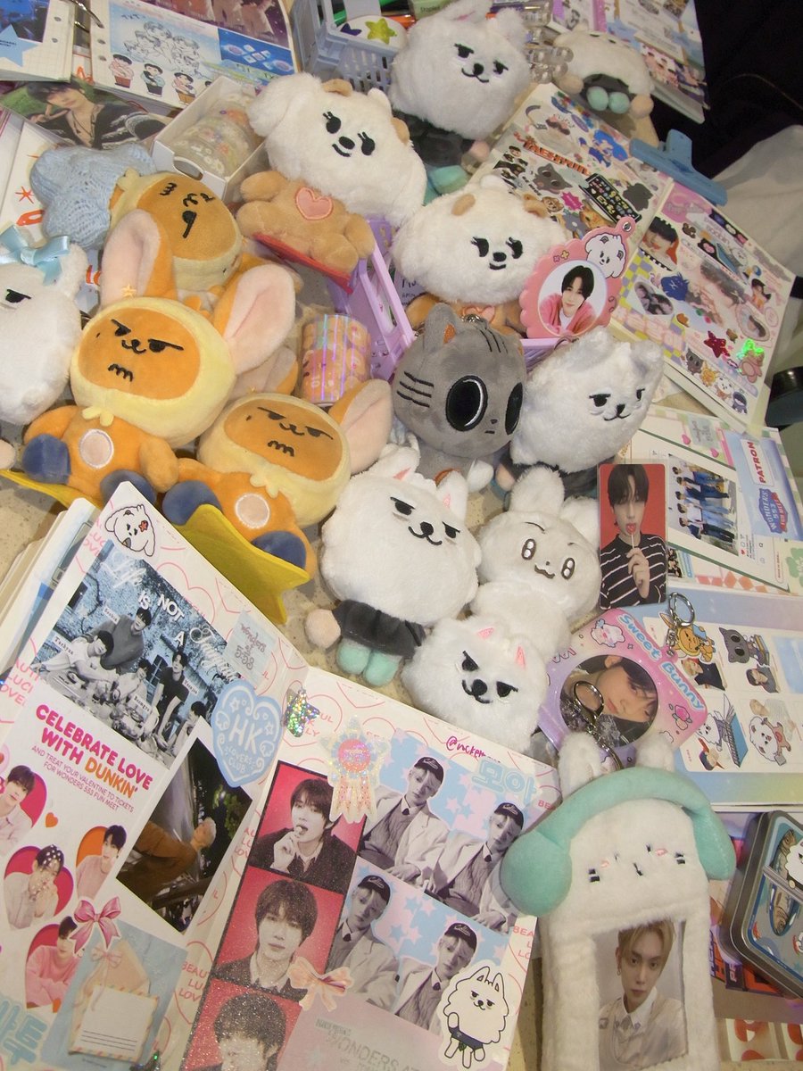 WISHOURS's tweet photo. 80% yapping, 20% journaling 😅

had fun meeting new moas and creating journal spreads about our fave boys !! 💝 at the end of the day we r truly speechless about how we felt after seeing them last week :’)

@wariarchive https://t.co/koJOVKGSLP
