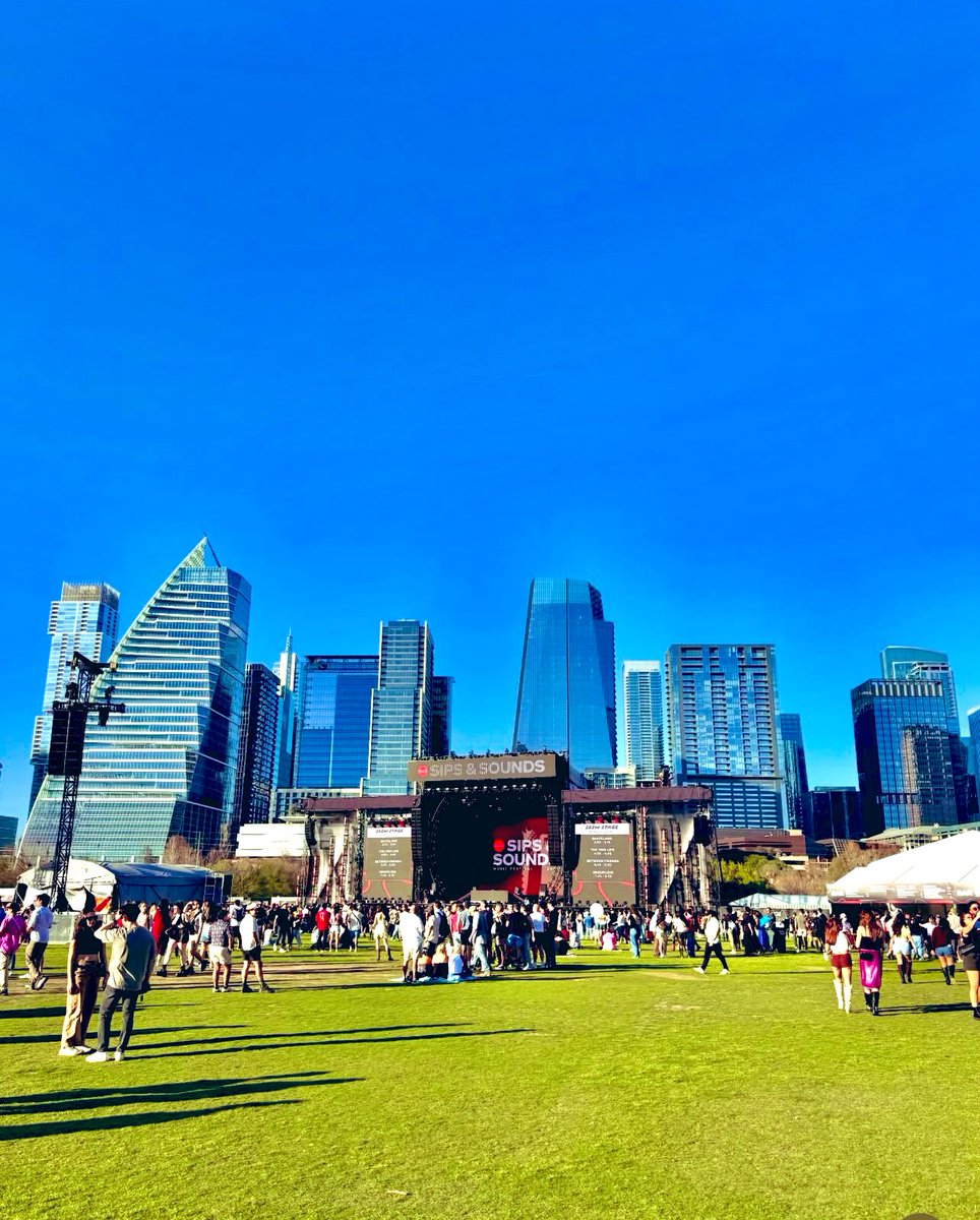 Mr. Torres tweet media